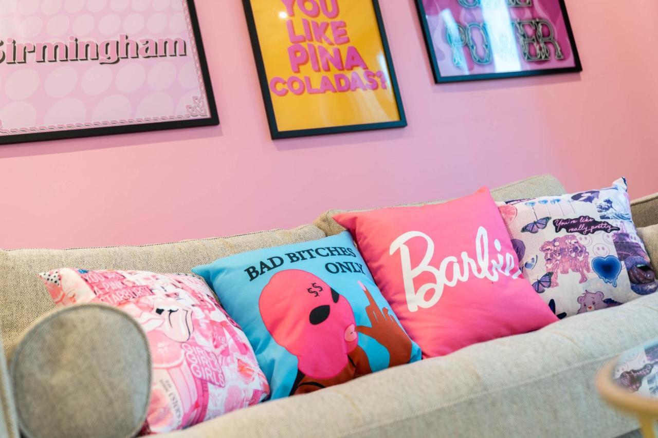 Maevela Apartments ☆ Pink Luxury Apartment With Balcony - Birmingham City Centre - 5 Min Walk From Bullring, Cube, Mailbox, New Street Station - Free Netflix & Wifi Kültér fotó